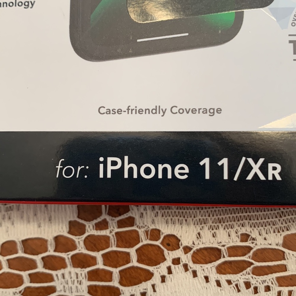 Invisible Shield Protection Shield for Cellphone - Picture 8 of 10